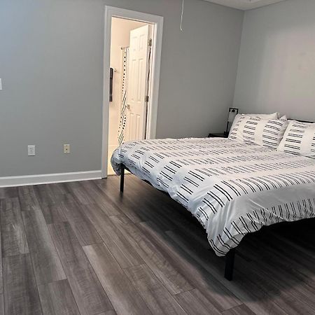 Simple Elegant Townhouse Dt Raleigh Ncsu Apartment Екстериор снимка