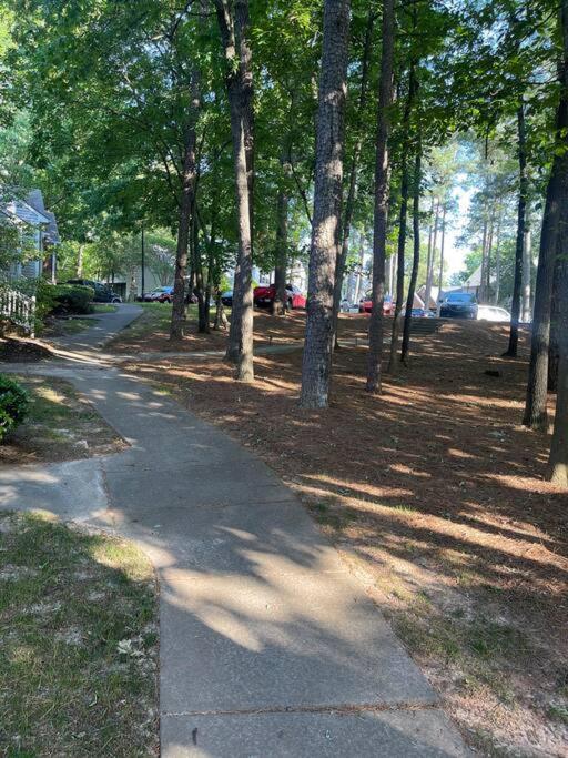 Simple Elegant Townhouse Dt Raleigh Ncsu Apartment Екстериор снимка