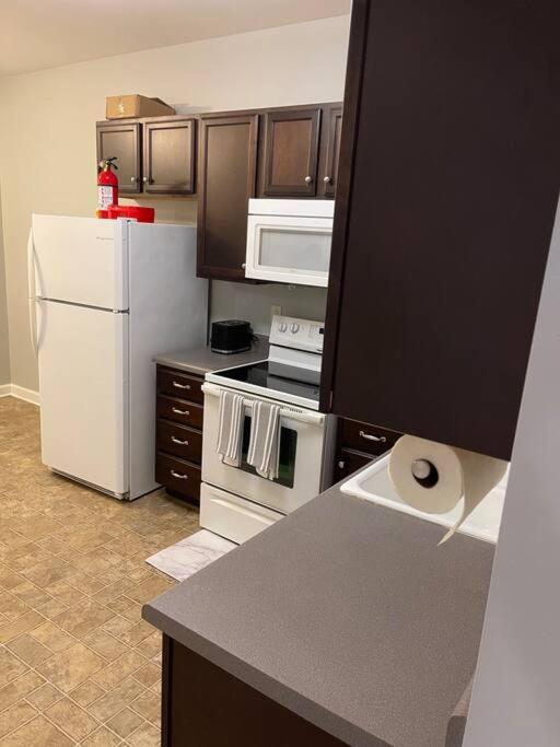 Simple Elegant Townhouse Dt Raleigh Ncsu Apartment Екстериор снимка